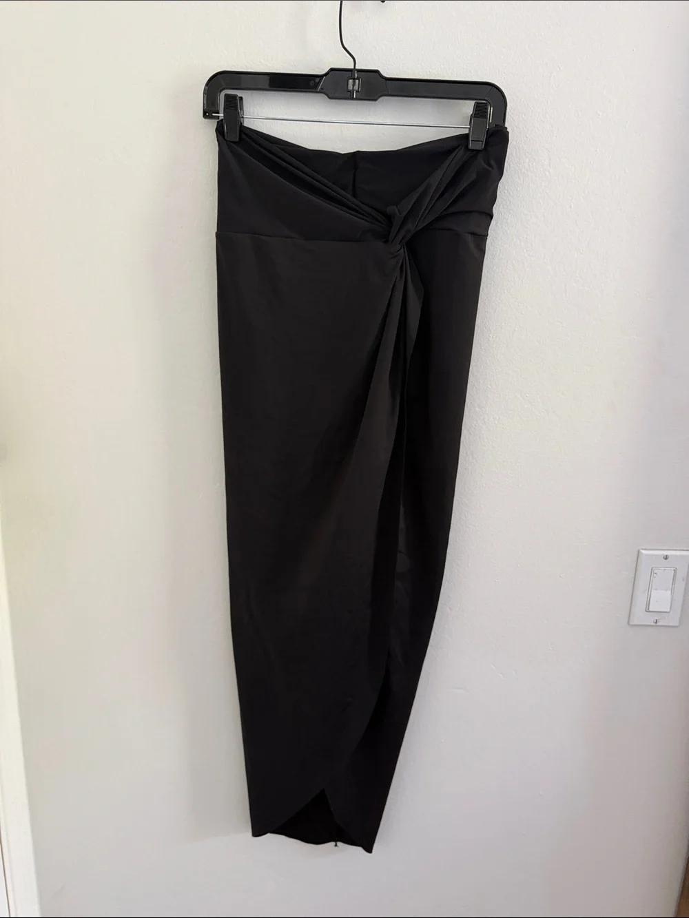 SKIMS Black Twist Front Swim Coverup Sarong